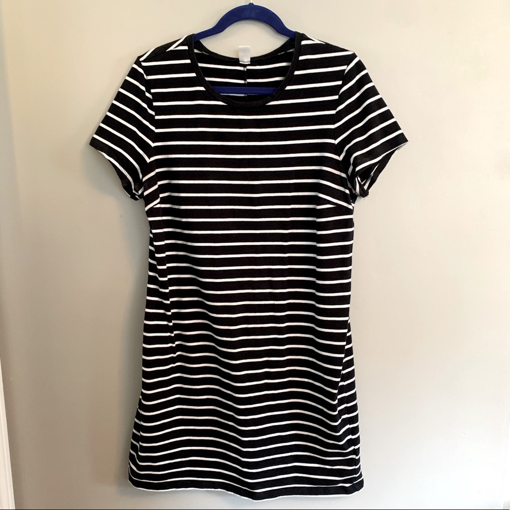 Old Navy Women’s T-shirt Dress